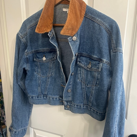 EUC PacSun cropped Blue Denim Jacket with Brown Corduroy Collar size M. So soft! - Picture 3 of 10